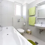 Lila شقة *