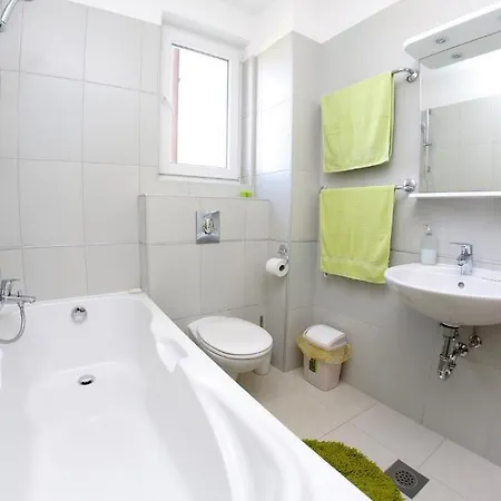 Lila Apartmán *