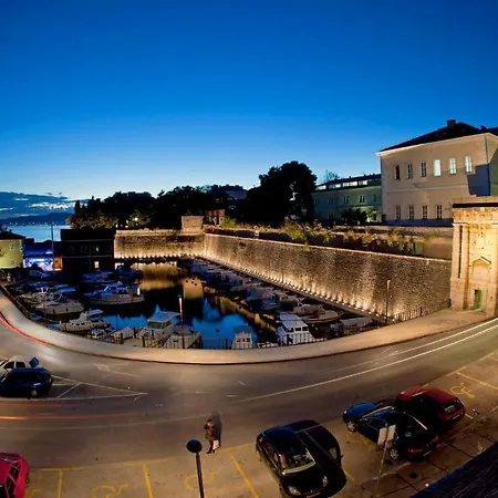 Lila Zadar