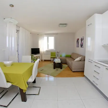 Apartmán Lila *