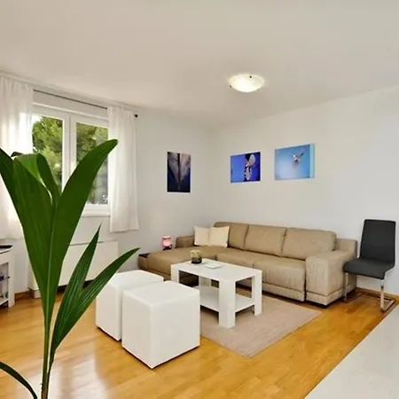 Lila Zadar