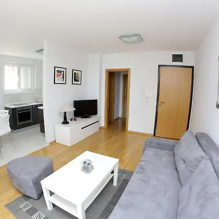 Apartment Lila