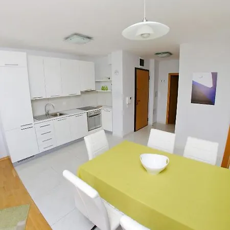 Lila Apartment *