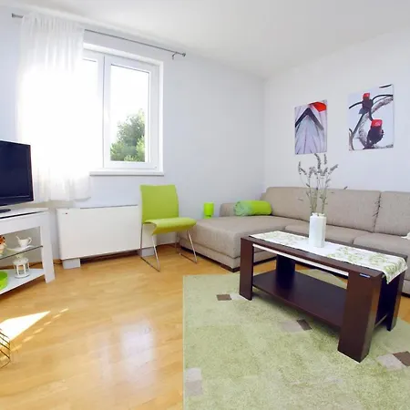 Apartment Lila *